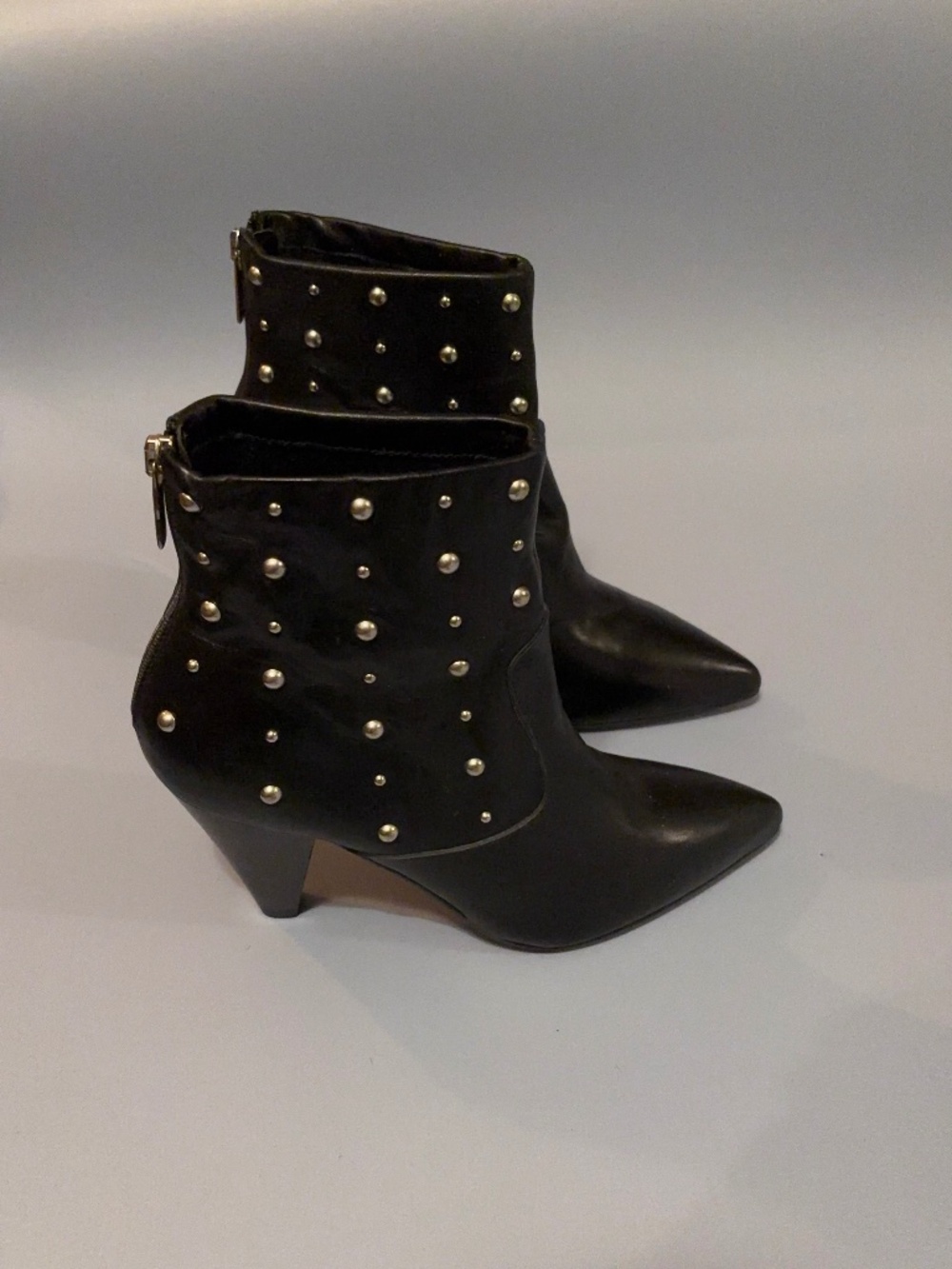 Steve Madden Women’s Bootie Black/Silver Accent Slip On Back Zip Sz 37
